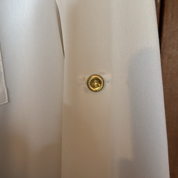 Spense Cream Roll-Tab Sleeve Blouse – Women’s Size Large - Picture 3 of 6